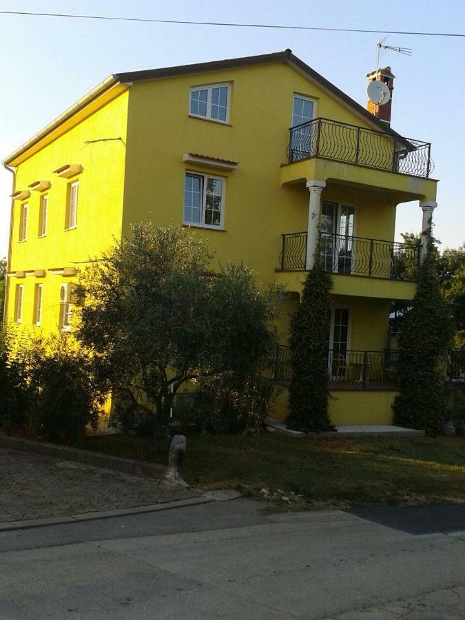 Apartment Luiza Funtana Ngoại thất bức ảnh